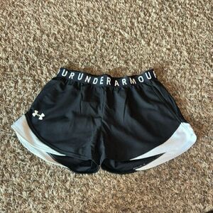 Under Armour shorts, size S.